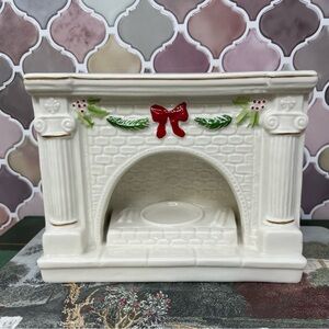 Belleek Ireland Christmas‎ Collectibles Fireplace Tealight Votive Holder
